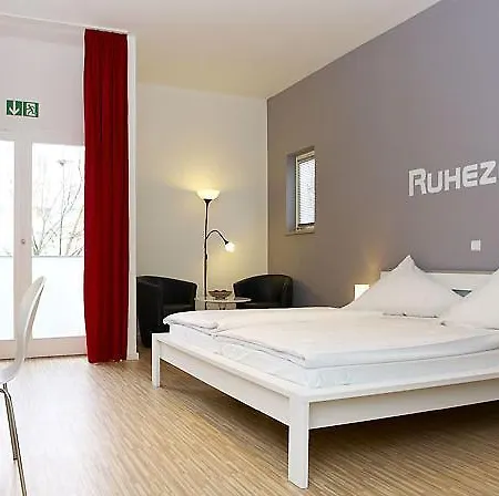 A & B & Boardinghouse *