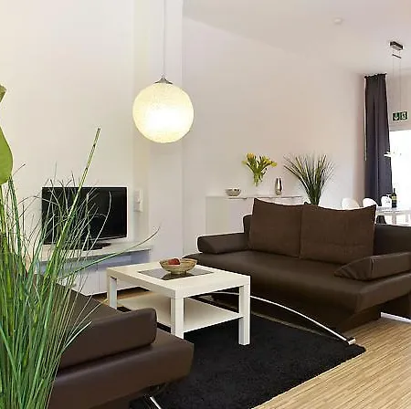 A & B & Boardinghouse فندق *