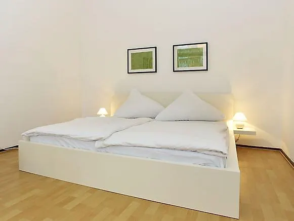 A & B & Boardinghouse فندق برلين